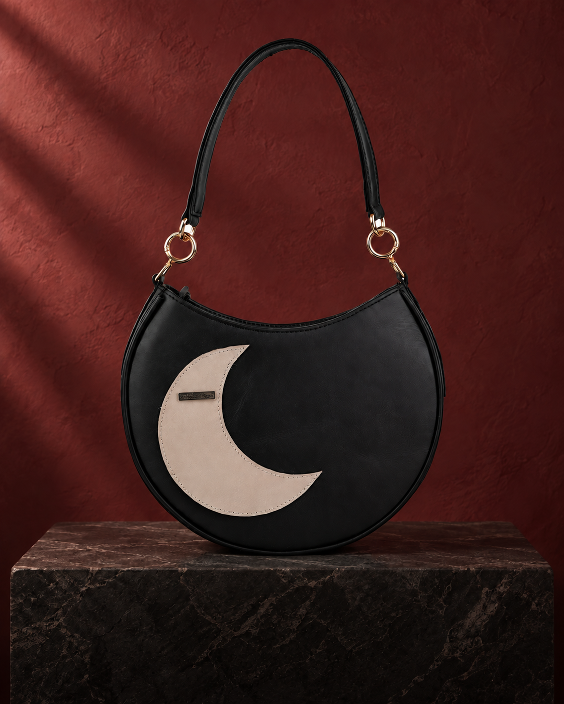 Portada editorial de bolso Vallejo negro de Cristóbal Villegas
